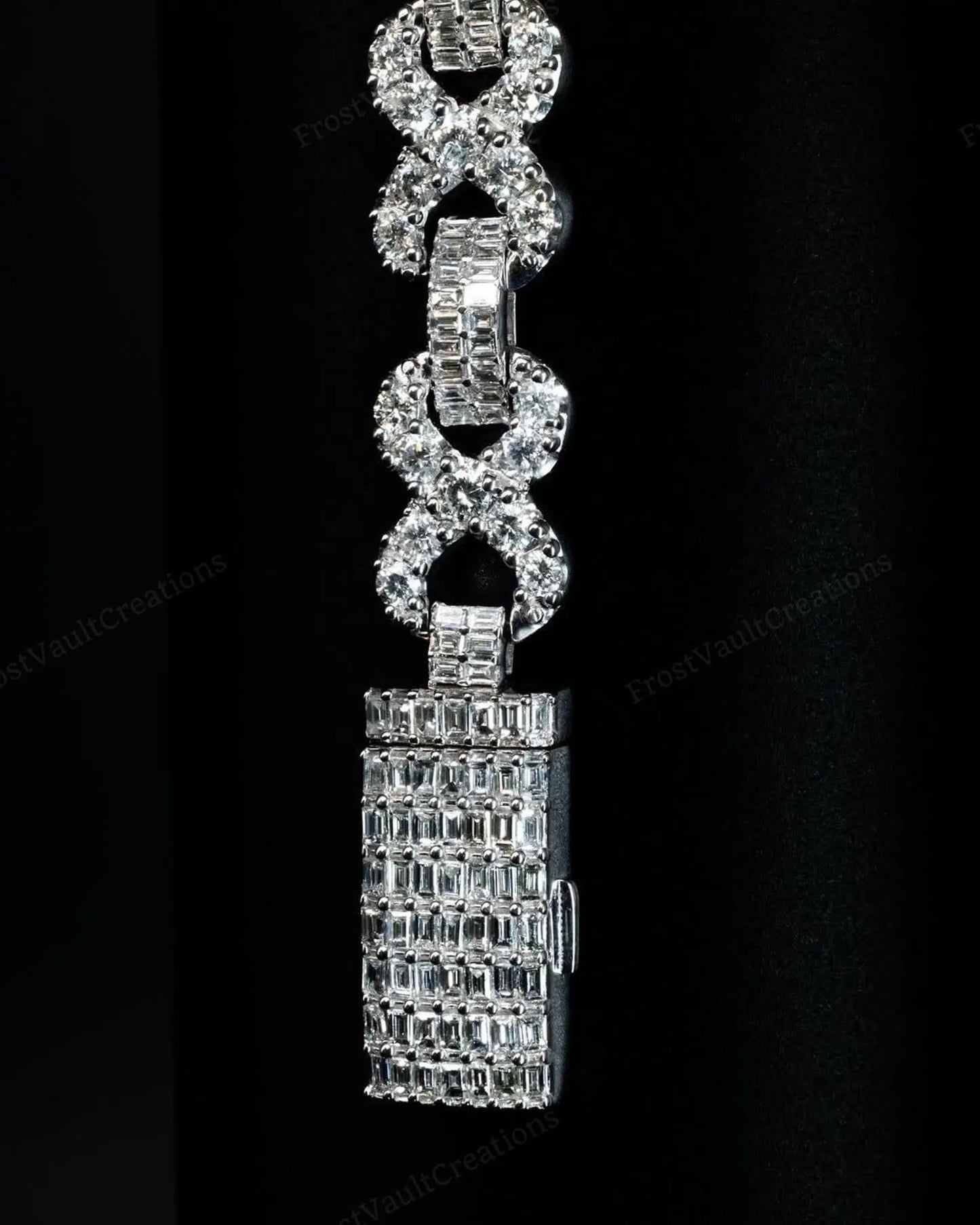Infinity Link Stainless Steel Bracelet – Hollow Design